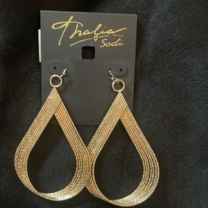 Gold earrings